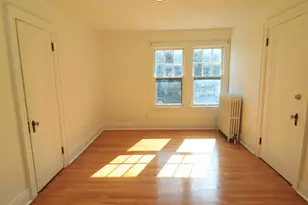 1327 Bridge St NW, Grand Rapids, MI 49504 - Photo 23