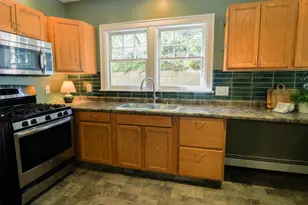 1327 Bridge St NW, Grand Rapids, MI 49504 - Photo 21