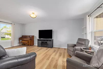 518 Orchard Drive NE, Rockford, MI 49341 - Photo 5