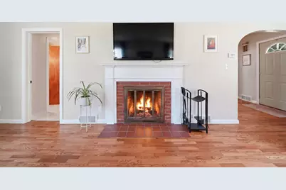 716 Woodfield Drive, Jackson, MI 49203 - Photo 11