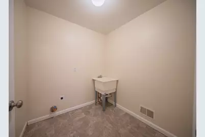 8671 Lilly Drive, Ypsilanti, MI 48197 - Photo 27