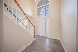 8671 Lilly Dr, Ypsilanti, MI 48197 - Photo 9