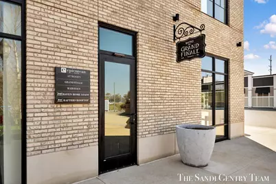 110 W Savidge Street #206, Spring Lake, MI 49456 - Photo 19