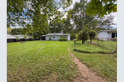 11195 McGregor Road, Pinckney, MI 48169 - Photo 17