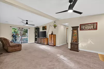 9755 S Beech Avenue, Howard City, MI 49329 - Photo 9