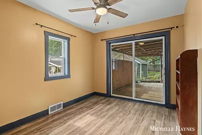 5055 Haughey Avenue SW, Wyoming, MI 49548 - Photo 13