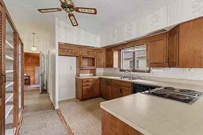 8153 W Long Lake Drive, Kalamazoo, MI 49048 - Photo 7