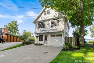 122 Michigan Ave, Holland, MI 49424 - Photo 1