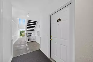 1105 Joyce Ln, Ann Arbor, MI 48103 - Photo 3