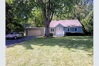 2286 Washington Avenue, Saint Joseph, MI 49085 - Photo 1