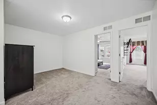 2303 Sagebrush St, Kalamazoo, MI 49006 - Photo 15