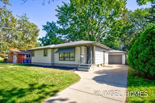 902 S Despelder St, Grand Haven, MI 49417 - Photo 1