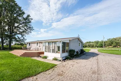16610 48th Avenue, Coopersville, MI 49404 - Photo 5
