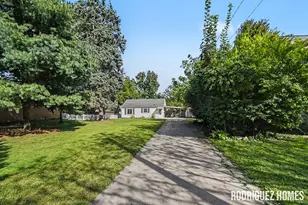 8242 Freeland Ave SW, Byron Center, MI 49315 - Photo 25