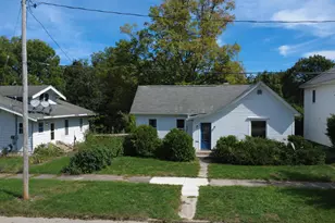 221 Winter Ave, Big Rapids, MI 49307 - Photo 1