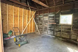 116 E Railroad St, Dowagiac, MI 49047 - Photo 23