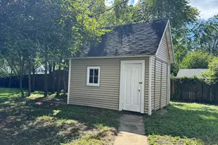 116 E Railroad St, Dowagiac, MI 49047 - Photo 21