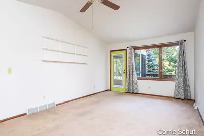 3238 Arrowhead Arms Court SW, Grandville, MI 49418 - Photo 5