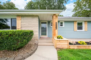 3206 Samson Dr, Buchanan, MI 49107 - Photo 7