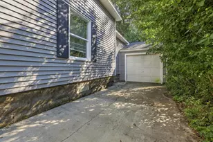306 N Main St, Allegan, MI 49010 - Photo 3