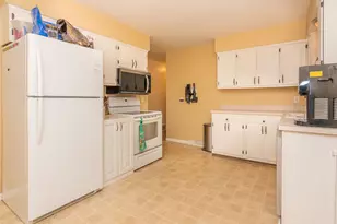3028 Nichols Rd, Kalamazoo, MI 49004 - Photo 7