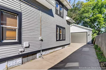229 Fox Street SW, Grand Rapids, MI 49507 - Photo 37