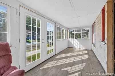 229 Fox Street SW, Grand Rapids, MI 49507 - Photo 3