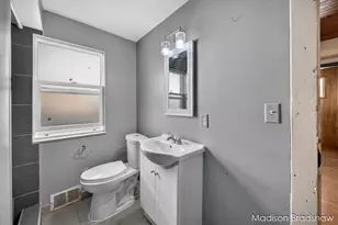 229 Fox St SW, Grand Rapids, MI 49507 - Photo 15