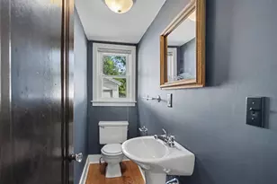 48 Mayfield Ave NE, Grand Rapids, MI 49503 - Photo 9