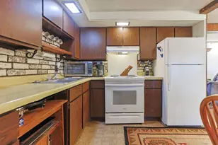 4036 E Empire Ave, Benton Harbor, MI 49022 - Photo 7