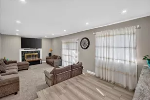 36523 Whitcomb St, Livonia, MI 48154 - Photo 27