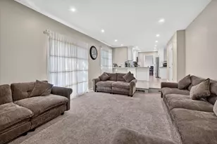 36523 Whitcomb St, Livonia, MI 48154 - Photo 31