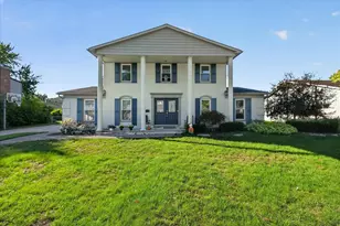 36523 Whitcomb St, Livonia, MI 48154 - Photo 3