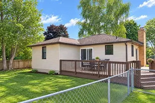 328 Doris Street NW, Sparta, MI 49345 - Photo 3