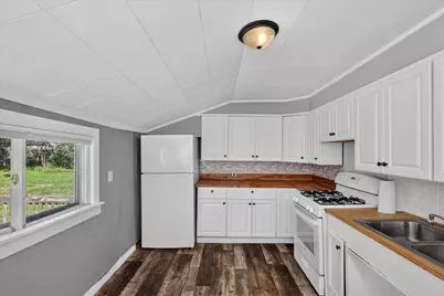 945 Jennette Avenue NW, Grand Rapids, MI 49504 - Photo 15