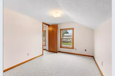 22303 Bedford Road N, Battle Creek, MI 49017 - Photo 11