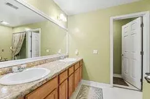 3360 Pine Meadow Dr SE, Kentwood, MI 49512 - Photo 17