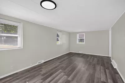 2024 W Washington Avenue, Jackson, MI 49203 - Photo 5