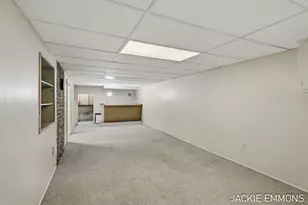 731 66th St SE, Grand Rapids, MI 49548 - Photo 23