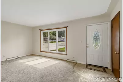 731 66th Street SE, Grand Rapids, MI 49548 - Photo 7