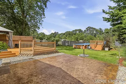 731 66th Street SE, Grand Rapids, MI 49548 - Photo 35