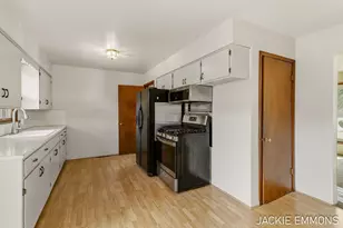 731 66th St SE, Grand Rapids, MI 49548 - Photo 11