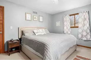 11816 Highridge Dr, Pinckney, MI 48169 - Photo 13