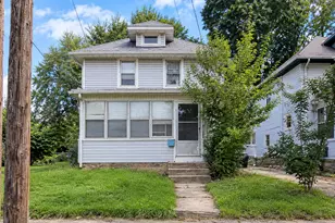 522 W Trail St, Jackson, MI 49201 - Photo 1