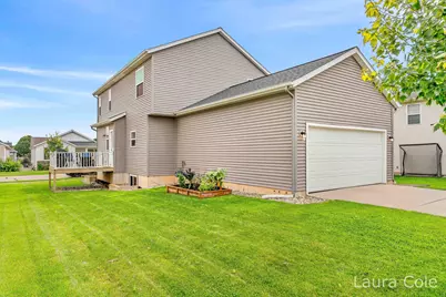 4321 Astoria Avenue SE, Kentwood, MI 49512 - Photo 7