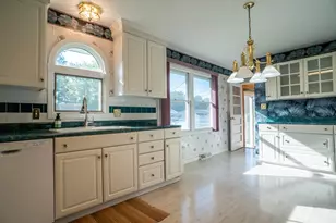 1410 Greenwich St, Manistee, MI 49660 - Photo 3