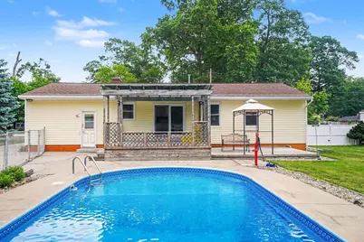 1605 Hansen Street, Muskegon, MI 49445 - Photo 7