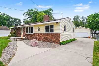 1605 Hansen Street, Muskegon, MI 49445 - Photo 1