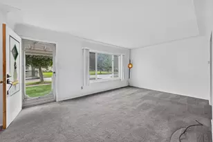 280 Clinton River Dr, Mount Clemens, MI 48043 - Photo 7
