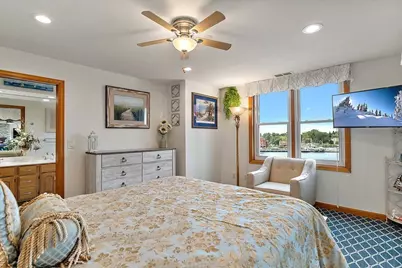 260 Water Street #5E, Saint Joseph, MI 49085 - Photo 17